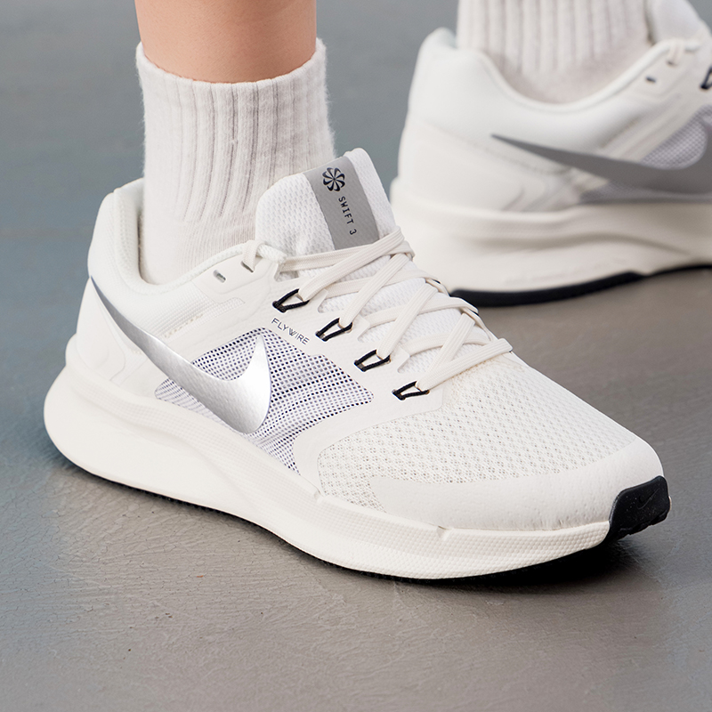Lightweight Road Running Shoes - Sepatu Wanita Nike Original Ringan Bernapas